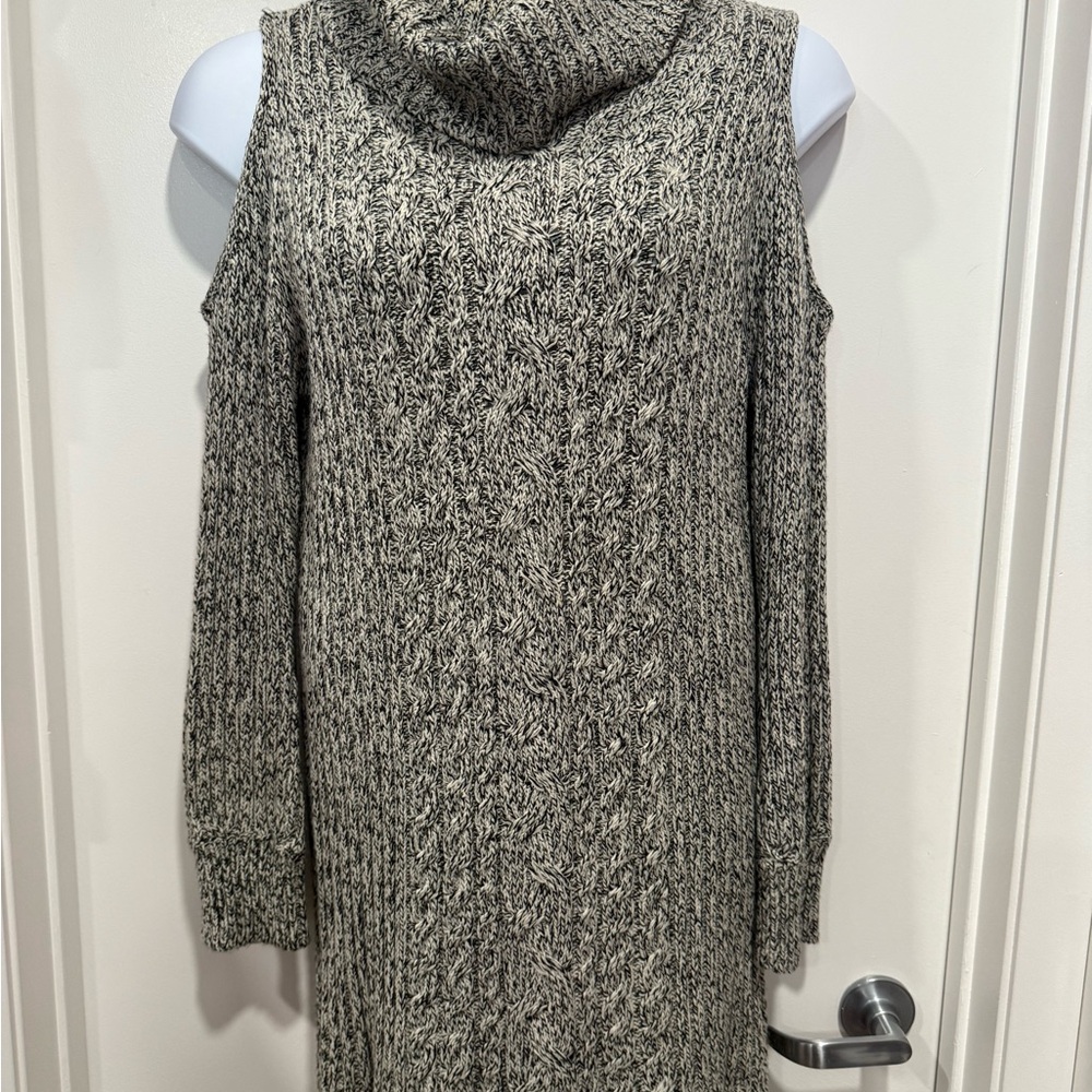 RDI Women's Gray Cowl Neck Cold Shoulder Dress